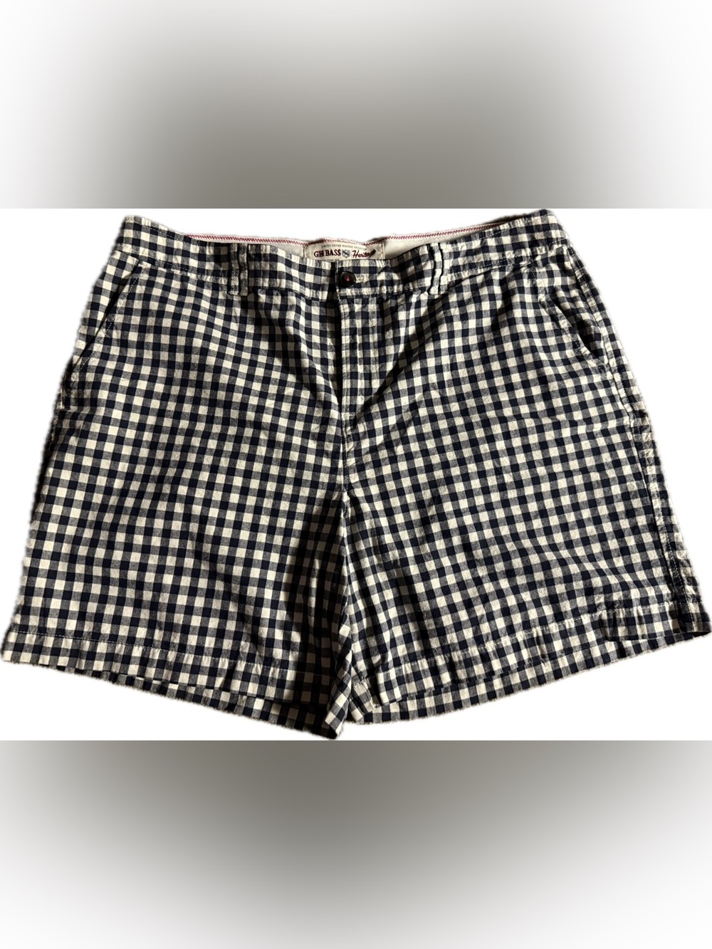 Bass H eritage Gingham Shorts in Navy and White 16